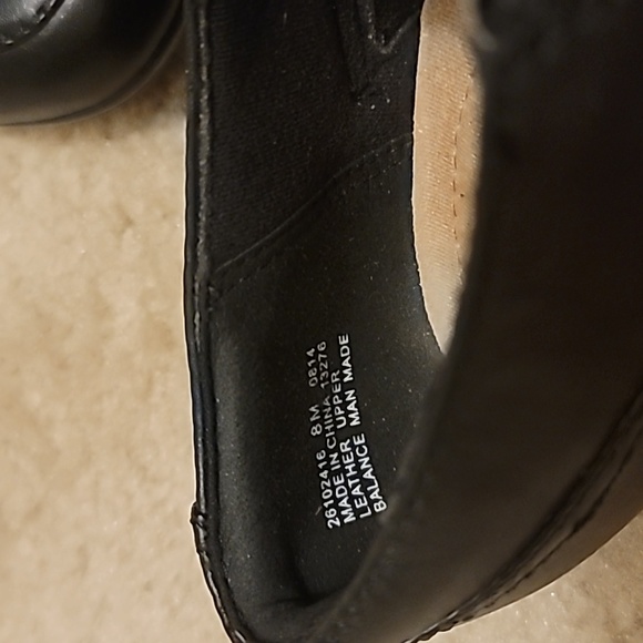 Clarks Black Heel Booties Size 8M - Picture 4 of 8